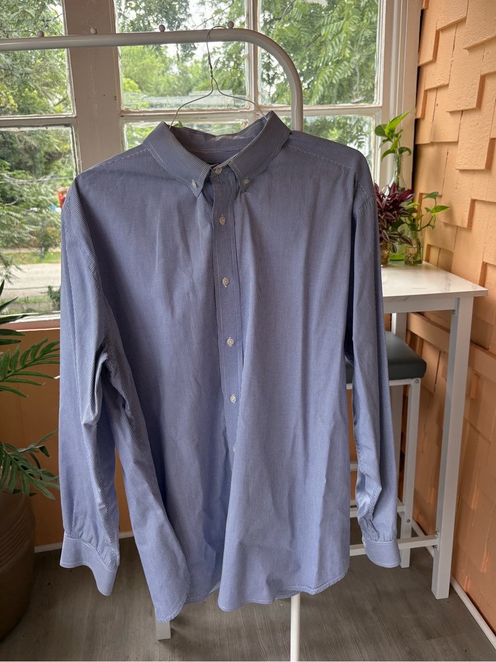 Steve & Barry’s Men's Blue Button-Down Dress Shirt